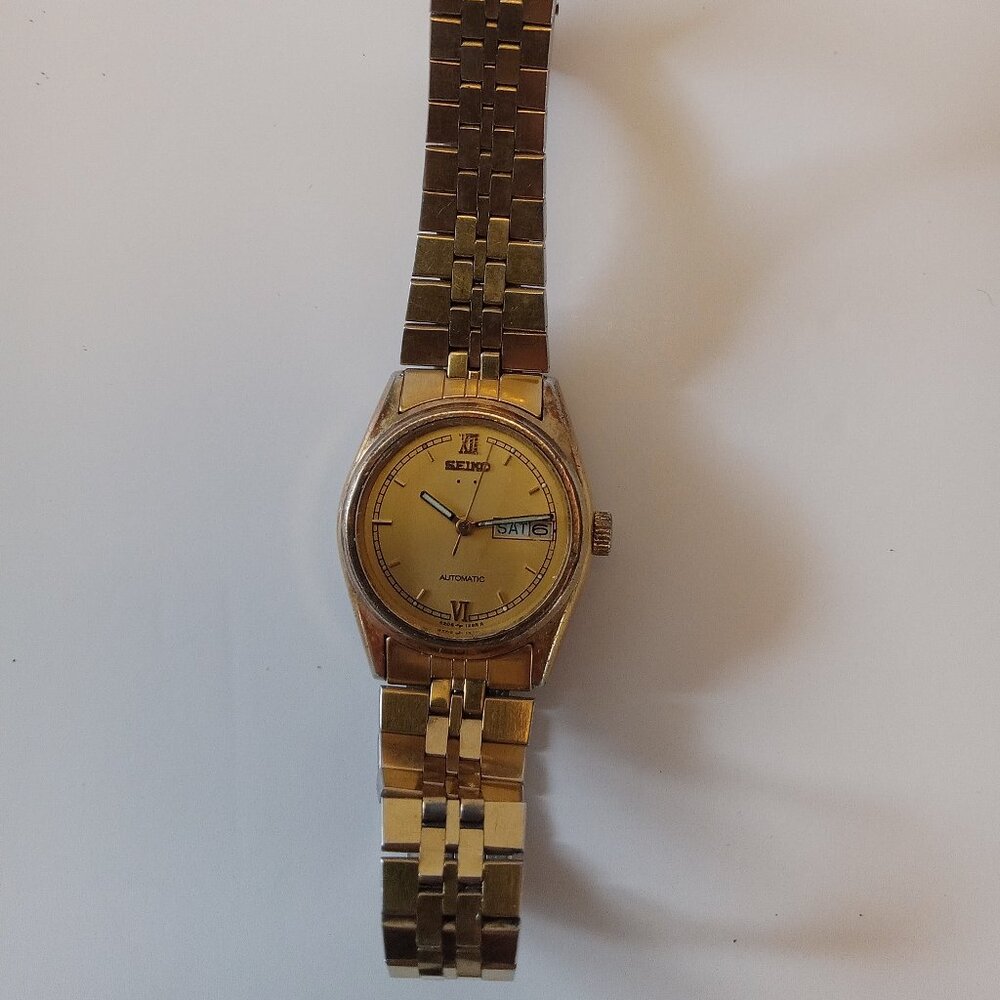 Vintage ladies Seiko Automatic day date watch Japan